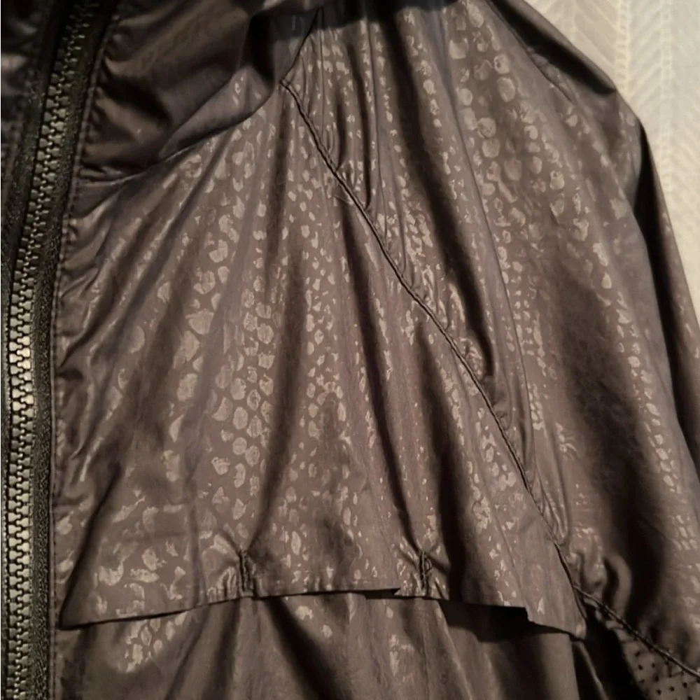 Lululemon Athletica Desert Snake Embossed Miss Misty Jacket II - Picture 3 of 5